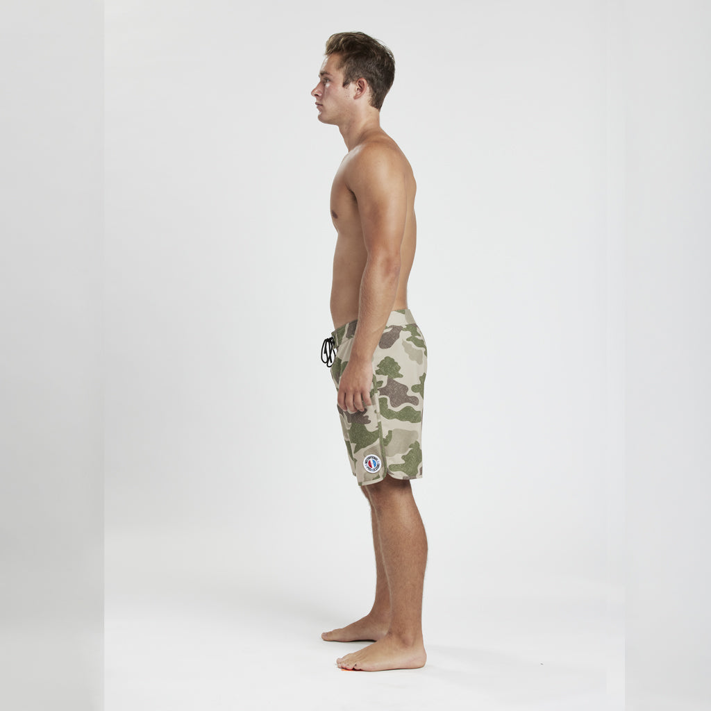 BRIGADE 83 FIT 18 BOARDSHORT