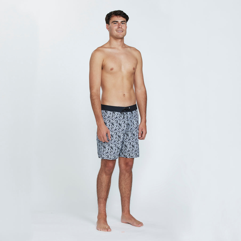 MUMS 83 FIT 18 BOARDSHORT