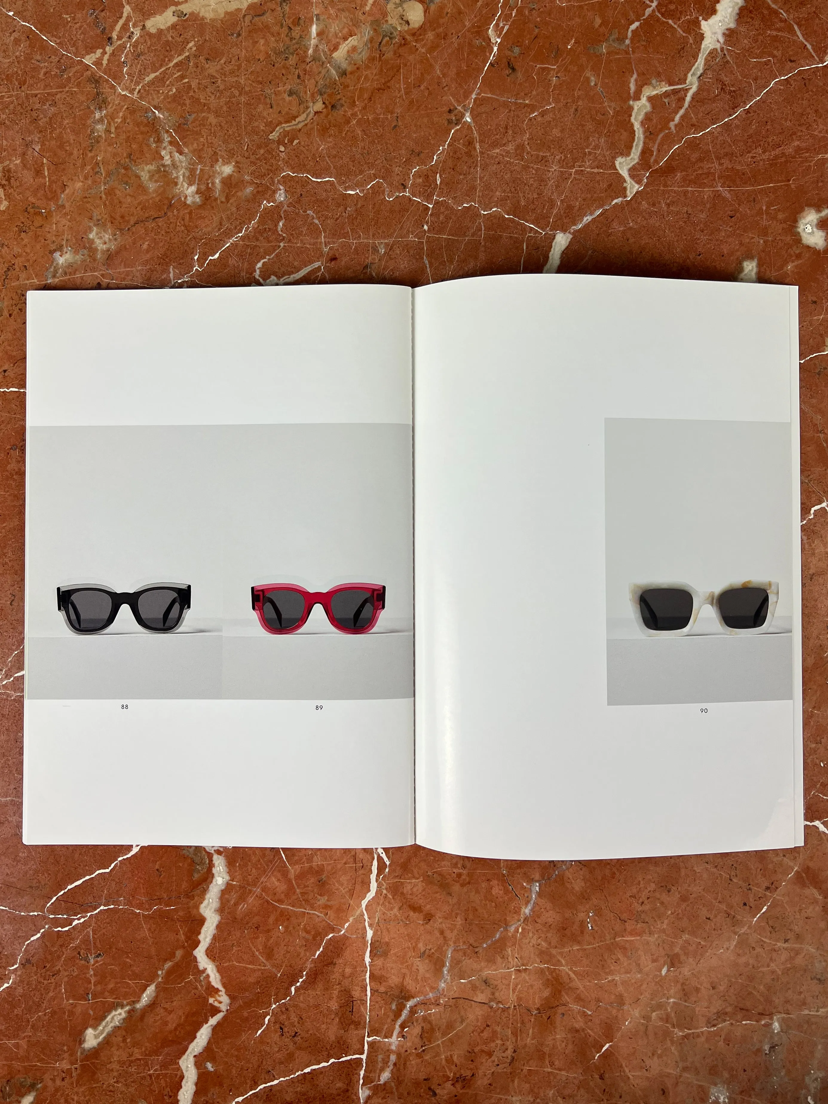 RARE BOOKS PARIS / CLINE CATALOGUE ACCESSORIES SUMMER 2017